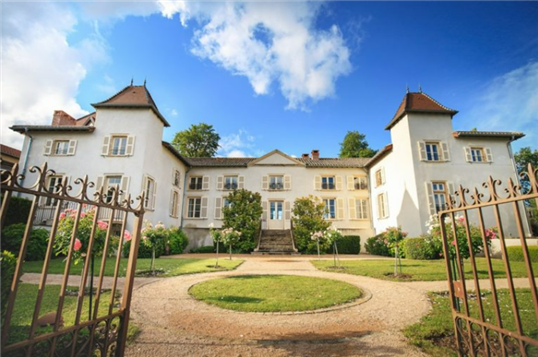 chateau